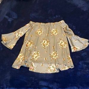NWT off the shoulder floral blouse